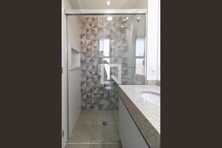 Banheiro de apartamento para alugar com 1 quarto, 30m² em Perdizes, São Paulo
