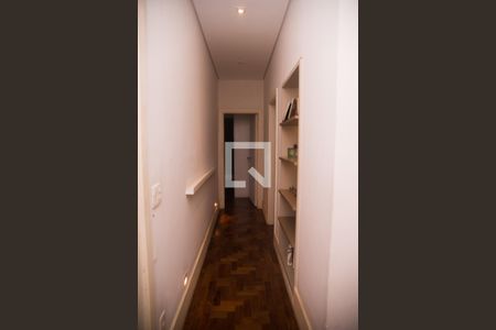 Apartamento à venda com 156m², 3 quartos e 3 vagasCorredor