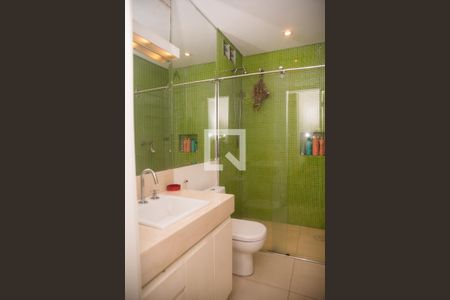 Apartamento à venda com 156m², 3 quartos e 3 vagasBanheiro da Suíte