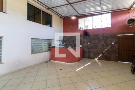 Casa à venda com 544m², 5 quartos e 5 vagas Casa à venda com 544m², 5 quartos e 5 vagasVagas de garagem