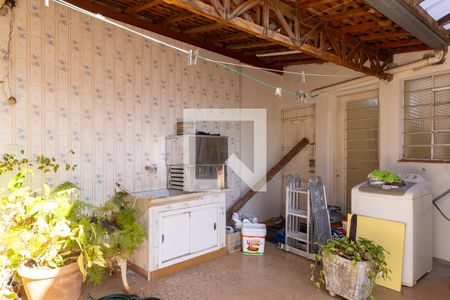 Casa à venda com 544m², 5 quartos e 5 vagas Casa à venda com 544m², 5 quartos e 5 vagasÁrea de serviço