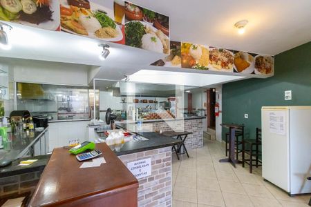 Casa à venda com 544m², 5 quartos e 5 vagas Casa à venda com 544m², 5 quartos e 5 vagasSalão 1