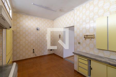 Casa à venda com 544m², 5 quartos e 5 vagas Casa à venda com 544m², 5 quartos e 5 vagasCozinha