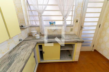 Casa à venda com 544m², 5 quartos e 5 vagas Casa à venda com 544m², 5 quartos e 5 vagasCozinha