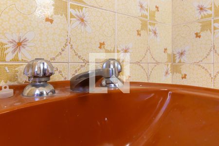 Casa à venda com 544m², 5 quartos e 5 vagas Casa à venda com 544m², 5 quartos e 5 vagasBanheiro de serviço