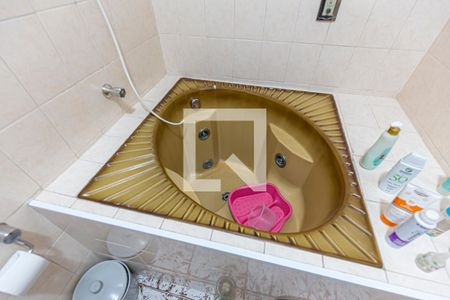 Casa à venda com 294m², 3 quartos e 4 vagas Casa à venda com 294m², 3 quartos e 4 vagasDetalhe do banheiro 1