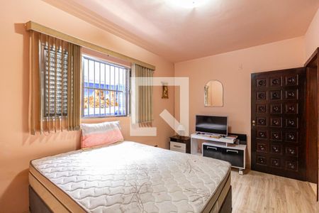 Casa à venda com 294m², 3 quartos e 4 vagas Casa à venda com 294m², 3 quartos e 4 vagasQuarto 3