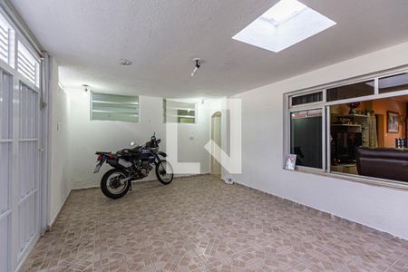 Casa à venda com 294m², 3 quartos e 4 vagas Casa à venda com 294m², 3 quartos e 4 vagasGaragem 1