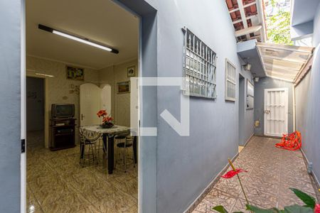 Casa à venda com 294m², 3 quartos e 4 vagas Casa à venda com 294m², 3 quartos e 4 vagasCorredor Externo