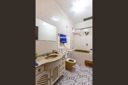 Casa à venda com 294m², 3 quartos e 4 vagas Casa à venda com 294m², 3 quartos e 4 vagasBanheiro 1