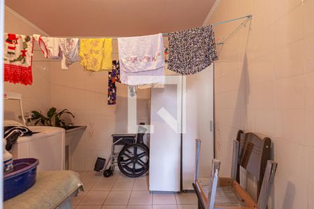 Casa à venda com 294m², 3 quartos e 4 vagas Casa à venda com 294m², 3 quartos e 4 vagasÁrea de Serviço