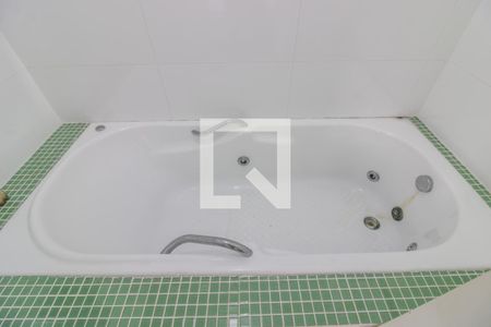 Apartamento à venda com 260m², 5 quartos e 4 vagasSuíte 1 Master - Banheira Hidromassagem