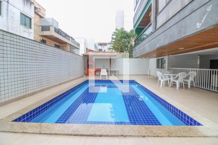 Apartamento à venda com 260m², 5 quartos e 4 vagasÁrea comum - Piscina