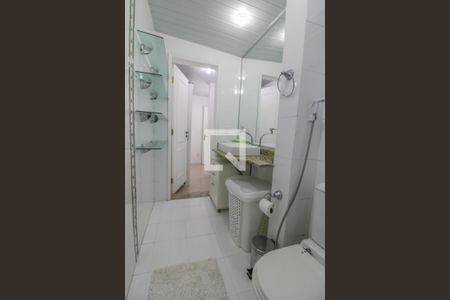 Apartamento à venda com 260m², 5 quartos e 4 vagasSuíte 1 Master - Banheiro