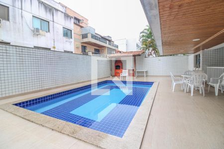 Apartamento à venda com 260m², 5 quartos e 4 vagasÁrea comum - Piscina