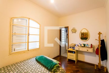 Casa à venda com 225m², 4 quartos e 2 vagas Casa à venda com 225m², 4 quartos e 2 vagasQuarto 1 - Suíte