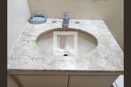 Apartamento para alugar com 130m², 3 quartos e 1 vaga Apartamento para alugar com 130m², 3 quartos e 1 vagaBanheiro 2