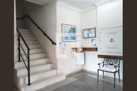 Apartamento para alugar com 130m², 3 quartos e 1 vaga Apartamento para alugar com 130m², 3 quartos e 1 vagaHall social