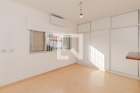 Quarto 1 de casa para alugar com 3 quartos, 241m² em Vila Vera, São Paulo
