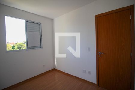Quarto de apartamento para alugar com 2 quartos, 40m² em Jardim Karolyne, Votorantim
