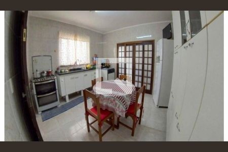 Casa à venda com 250m², 3 quartos e 4 vagas
