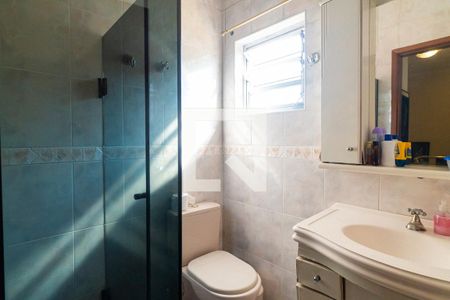 Casa à venda com 140m², 4 quartos e 2 vagas Casa à venda com 140m², 4 quartos e 2 vagasBanheiro Social