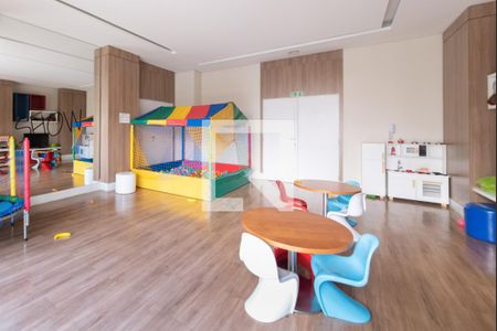 Apartamento à venda com 92m², 2 quartos e 2 vagas Apartamento à venda com 92m², 2 quartos e 2 vagasÁrea comum - Brinquedoteca