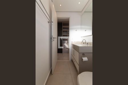 Apartamento à venda com 92m², 2 quartos e 2 vagas Apartamento à venda com 92m², 2 quartos e 2 vagasBanheiro da Suíte
