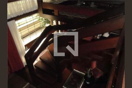 Casa à venda com 588m², 5 quartos e 4 vagas