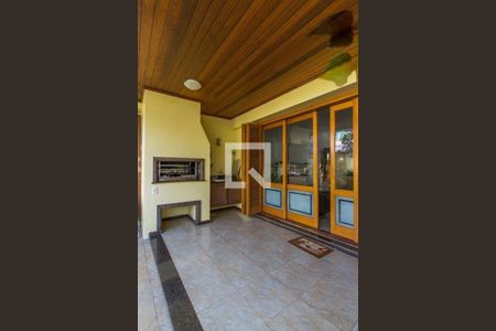 Casa à venda com 300m², 3 quartos e 6 vagas