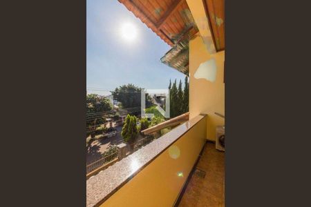 Casa à venda com 300m², 3 quartos e 6 vagas