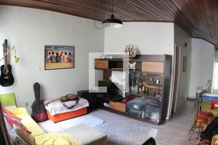 Casa à venda com 3 quartos, 198m² em Rio Branco, Porto Alegre