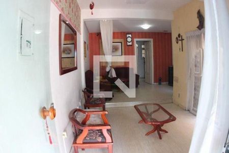 Casa à venda com 3 quartos, 198m² em Rio Branco, Porto Alegre