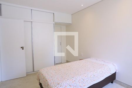 Suíte de apartamento para alugar com 3 quartos, 150m² em Lourdes, Belo Horizonte
