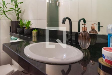 Apartamento à venda com 50m², 2 quartos e sem vaga Apartamento à venda com 50m², 2 quartos e sem vagaBanheiro