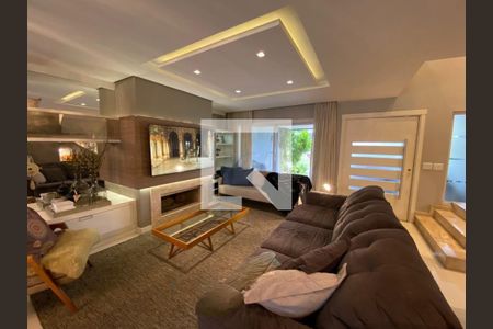 Casa à venda com 3 quartos, 234m² em Sarandi, Porto Alegre