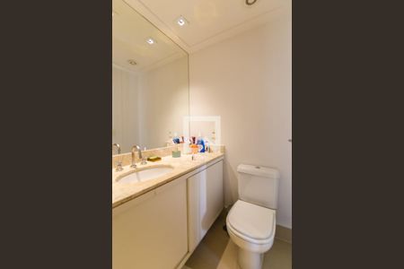 Apartamento à venda com 67m², 2 quartos e 2 vagas Apartamento à venda com 67m², 2 quartos e 2 vagasBanheiro da Suíte