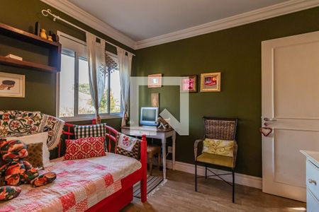 Casa de condomínio à venda com 205m², 3 quartos e 4 vagas Casa de condomínio à venda com 205m², 3 quartos e 4 vagasQuarto 1