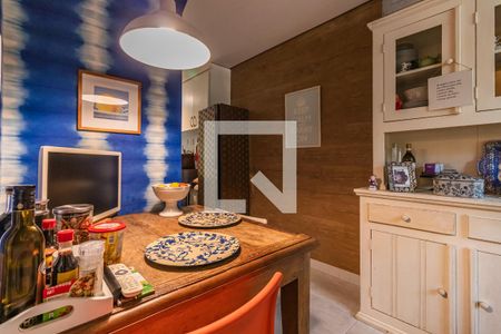 Casa de condomínio à venda com 205m², 3 quartos e 4 vagas Casa de condomínio à venda com 205m², 3 quartos e 4 vagasCozinha