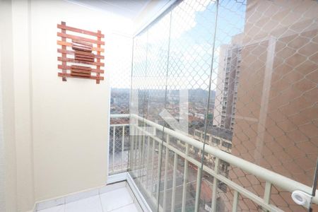Sacada envidraçada de apartamento para alugar com 2 quartos, 56m² em Vila Antonieta, São Paulo