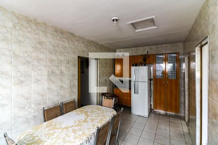 Casa à venda com 350m², 3 quartos e sem vaga Casa à venda com 350m², 3 quartos e sem vagaCozinha