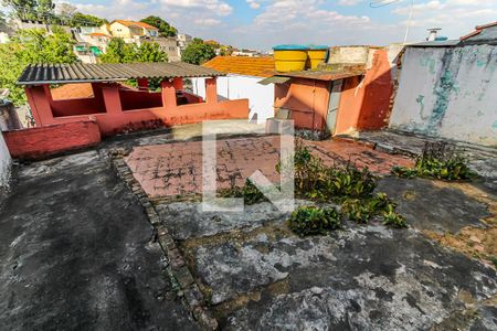 Casa à venda com 350m², 3 quartos e sem vaga Casa à venda com 350m², 3 quartos e sem vagaQuintal 1