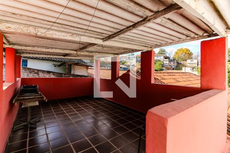 Casa à venda com 350m², 3 quartos e sem vaga Casa à venda com 350m², 3 quartos e sem vagaVaranda