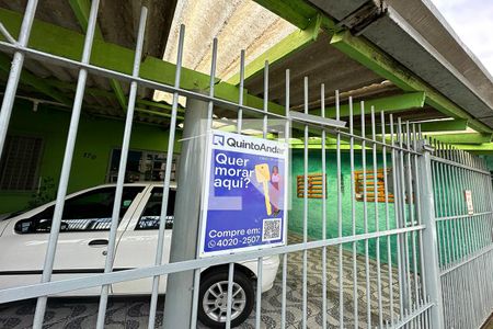 Casa para alugar com 120m², 4 quartos e 2 vagasFachada