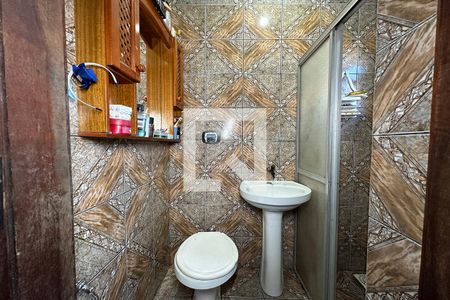 Casa à venda com 150m², 4 quartos e 3 vagasBanheiro 1