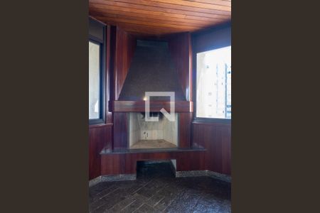 Apartamento à venda com 224m², 4 quartos e 4 vagas Apartamento à venda com 224m², 4 quartos e 4 vagasQuarto 1