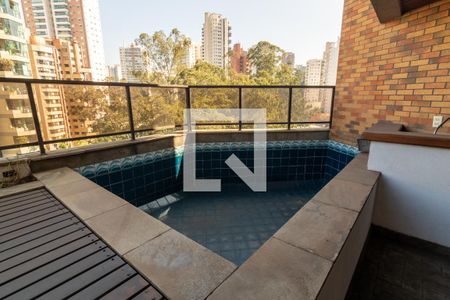 Apartamento à venda com 224m², 4 quartos e 4 vagas Apartamento à venda com 224m², 4 quartos e 4 vagasÁrea Comum