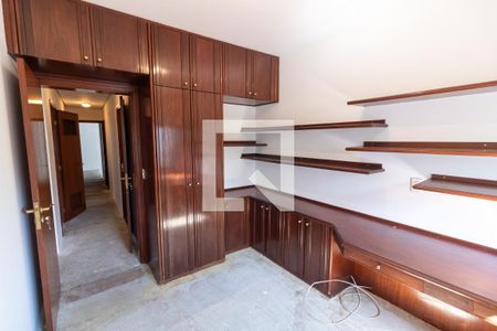 Apartamento à venda com 224m², 4 quartos e 4 vagas Apartamento à venda com 224m², 4 quartos e 4 vagasQuarto 2