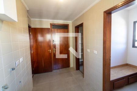 Apartamento à venda com 224m², 4 quartos e 4 vagas Apartamento à venda com 224m², 4 quartos e 4 vagasÁrea de Serviço