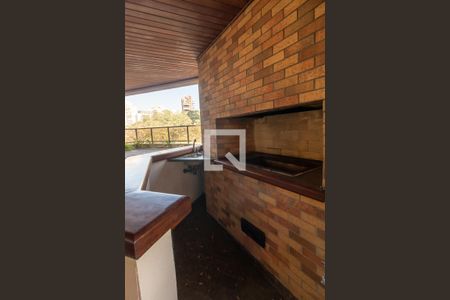 Apartamento à venda com 224m², 4 quartos e 4 vagas Apartamento à venda com 224m², 4 quartos e 4 vagasÁrea Comum